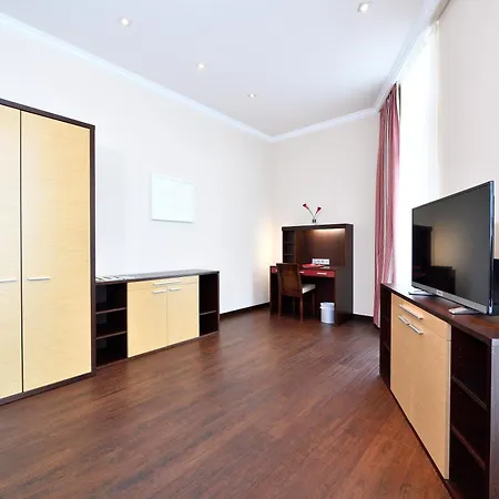Hotel Dormio Der Seehof 4*